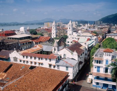 Vista a la catedral en el Casco Viejo de Unbekannt Unbekannt